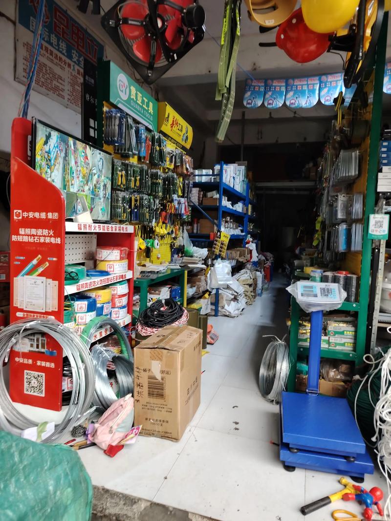 五金建材经营部：行业风向标的动态追踪